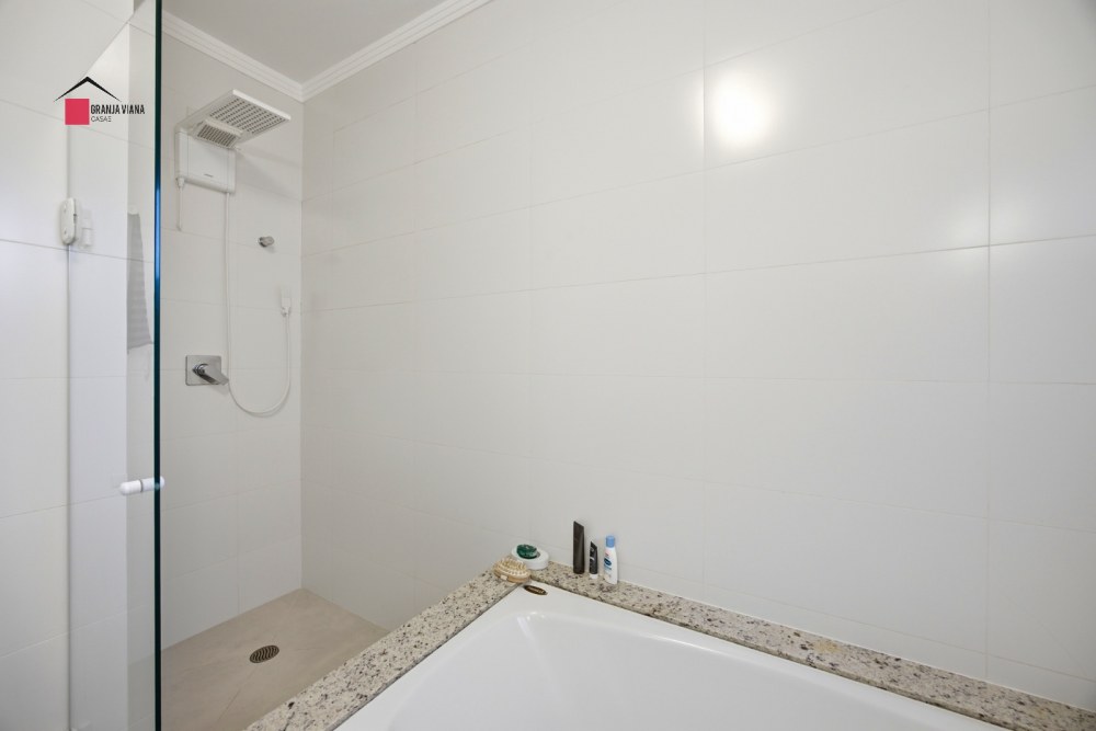 Casa à Venda no Condomínio Palm Hills Granja Viana | 4 Suítes, Área Gourmet e Escritório foto 33