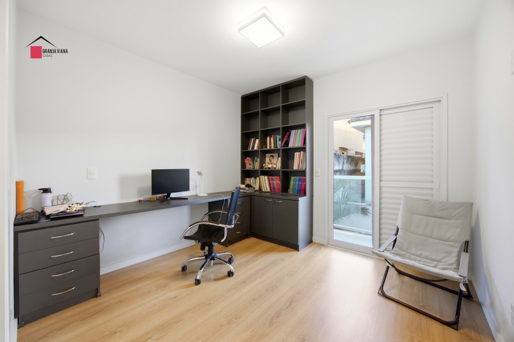 Casa à Venda no Condomínio Palm Hills Granja Viana | 4 Suítes, Área Gourmet e Escritório foto 34
