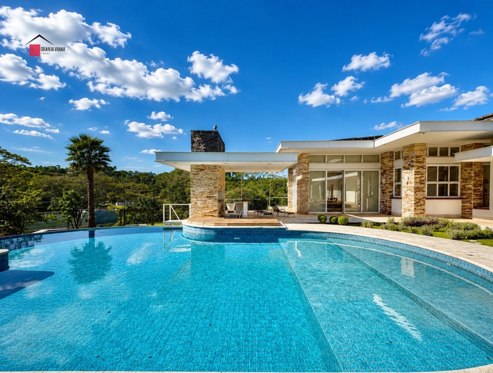 Casa Térrea para Locação na Granja Viana | 4 Suítes e Piscina foto 3
