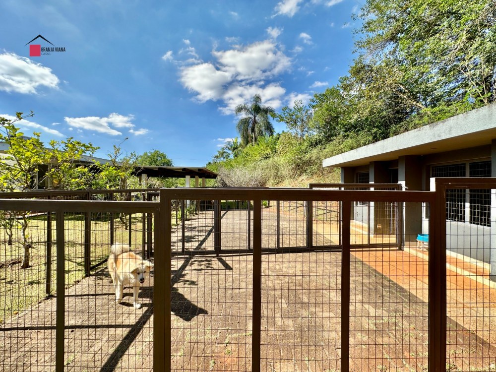 Casa Térrea para Locação na Granja Viana | 4 Suítes e Piscina foto 12