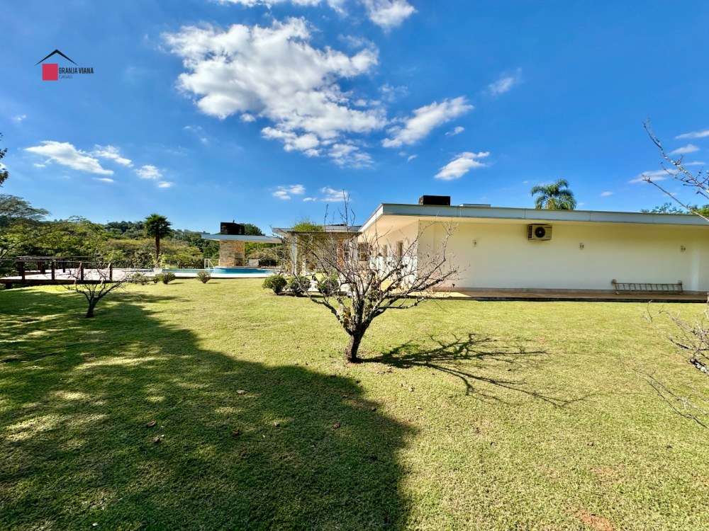 Casa Térrea para Locação na Granja Viana | 4 Suítes e Piscina foto 10