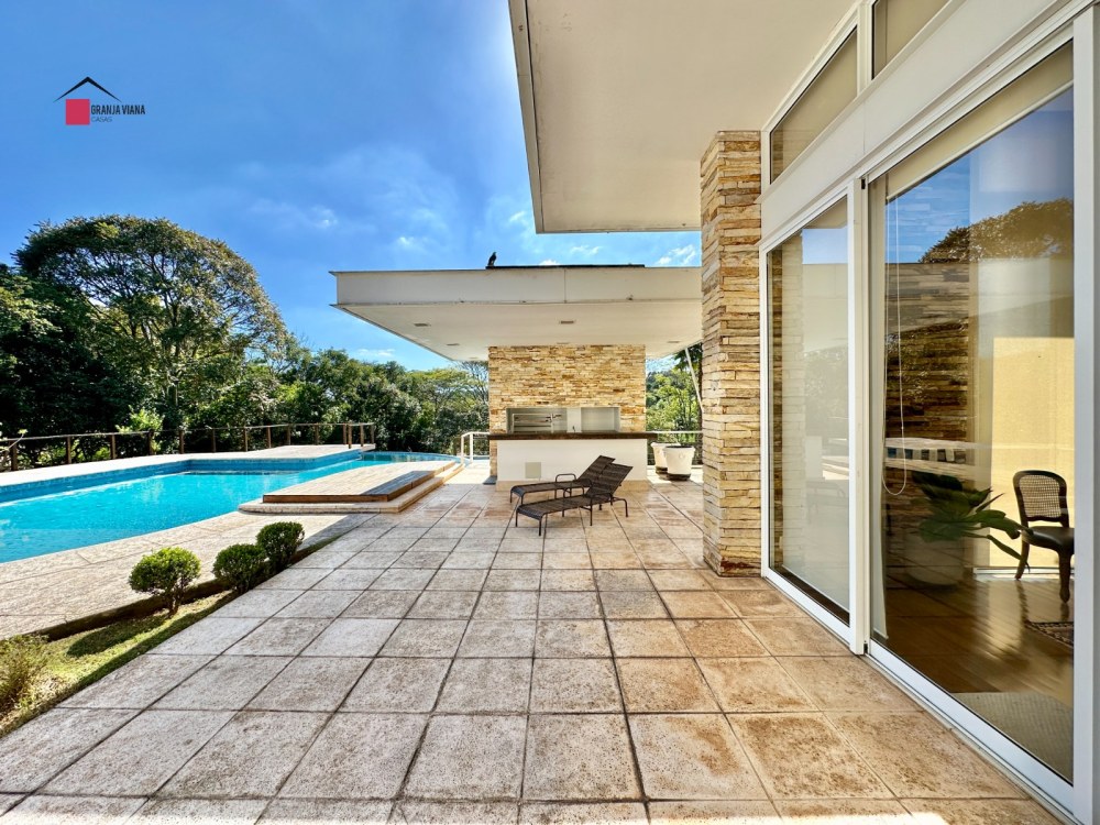 Casa Térrea para Locação na Granja Viana | 4 Suítes e Piscina foto 19