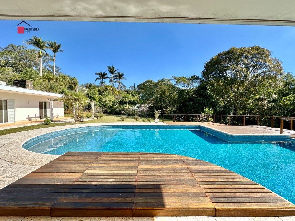 Casa Térrea para Locação na Granja Viana | 4 Suítes e Piscina foto 21