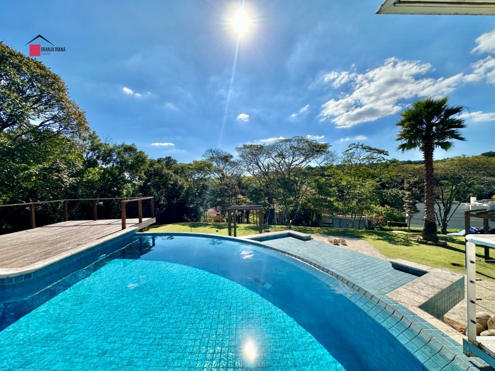 Casa Térrea para Locação na Granja Viana | 4 Suítes e Piscina foto 22