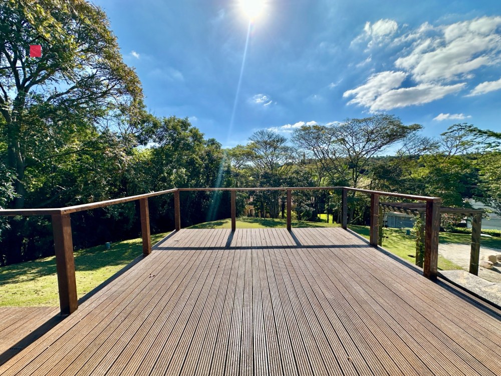 Casa Térrea para Locação na Granja Viana | 4 Suítes e Piscina foto 24