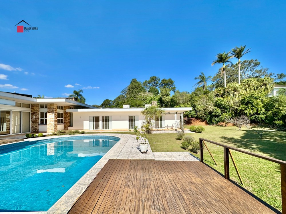 Casa Térrea para Locação na Granja Viana | 4 Suítes e Piscina foto 26