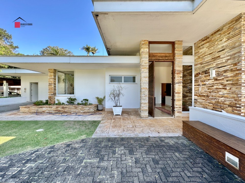 Casa Térrea para Locação na Granja Viana | 4 Suítes e Piscina foto 29