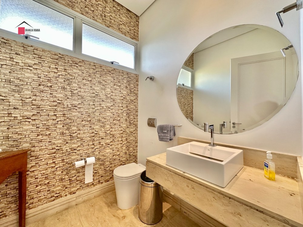 Casa Térrea para Locação na Granja Viana | 4 Suítes e Piscina foto 31