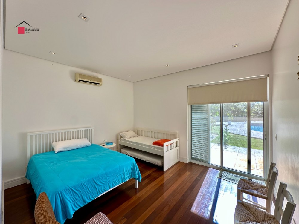 Casa Térrea para Locação na Granja Viana | 4 Suítes e Piscina foto 46