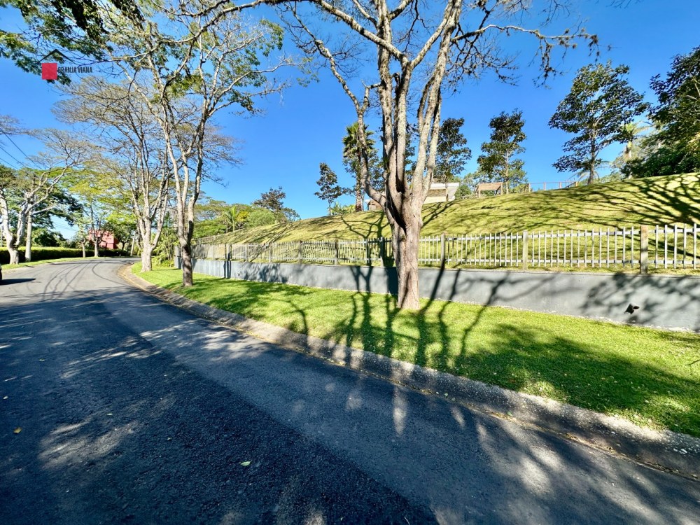Casa Térrea para Locação na Granja Viana | 4 Suítes e Piscina foto 62