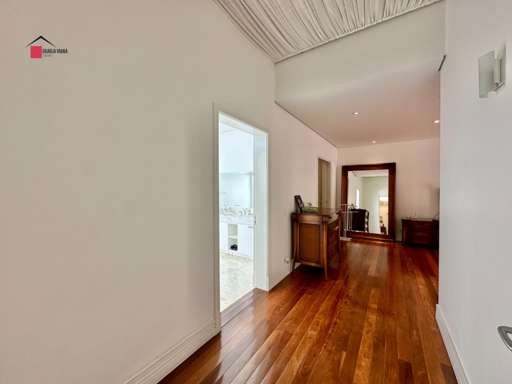 Casa Térrea para Locação na Granja Viana | 4 Suítes e Piscina foto 71