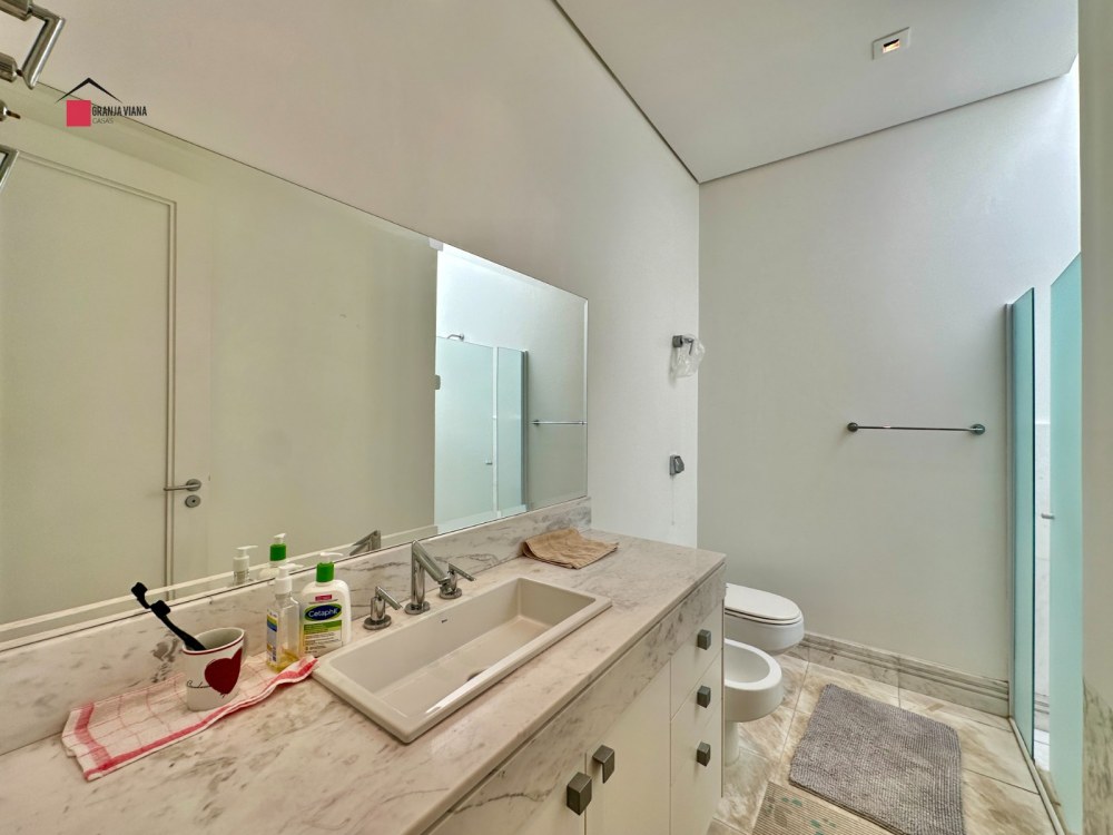 Casa Térrea para Locação na Granja Viana | 4 Suítes e Piscina foto 73
