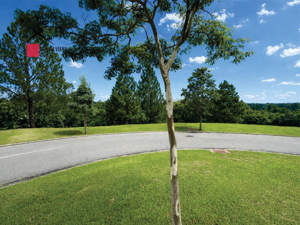 Lote de 778 m2 no condomínio Alphaville Granja Viana foto 10