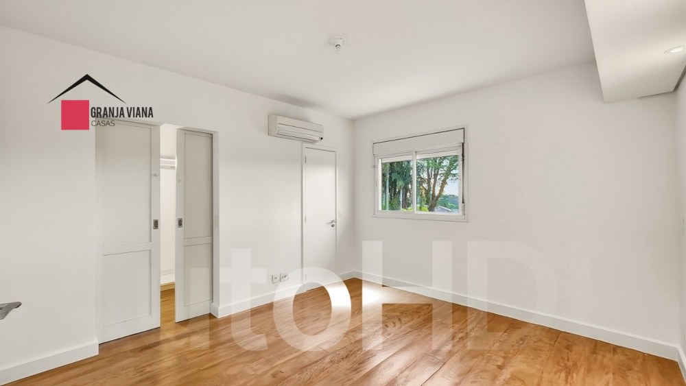 Casa de alto padrão à venda no condomínio Raízes Granja Vianna, Granja Viana, 4 suítes, 4 vagas e 294m² de área. Raízes Granja Vianna - Granja Viana - Cotia/SP foto 31
