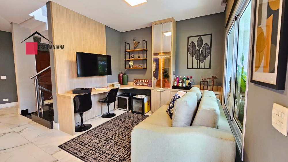 Casa de alto padrão à venda porteira fechada no condomínio Quinta da Vila Real, Granja Viana, 3 suítes, 4 vagas e 300m² de área. foto 13