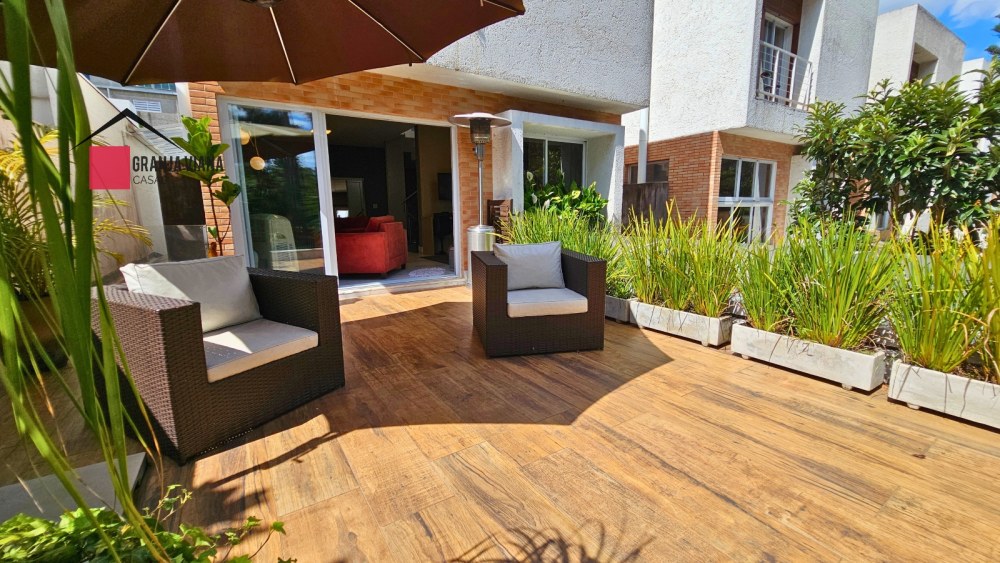 Casa de alto padrão à venda porteira fechada no condomínio Quinta da Vila Real, Granja Viana, 3 suítes, 4 vagas e 300m² de área. foto 17