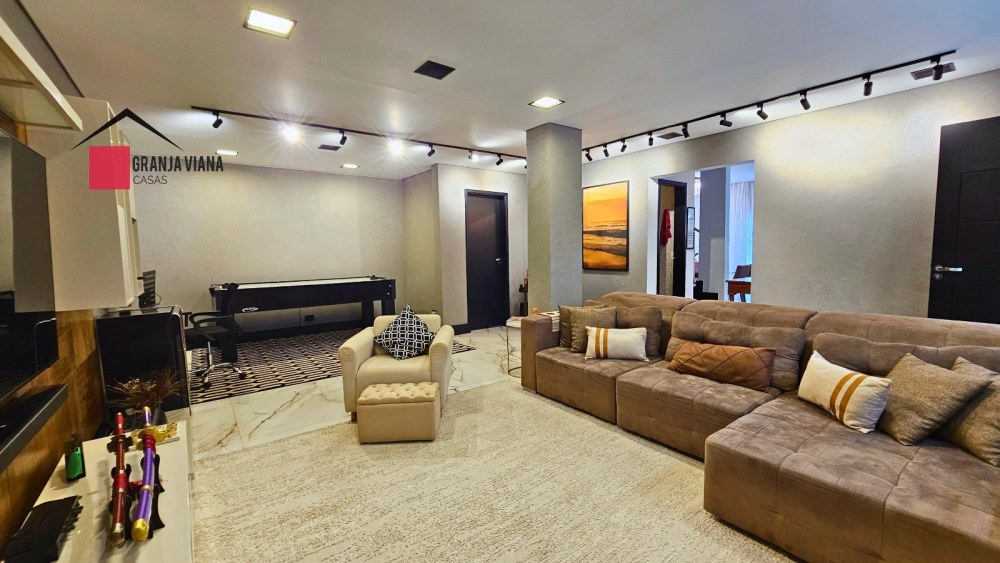 Casa de alto padrão à venda porteira fechada no condomínio Quinta da Vila Real, Granja Viana, 3 suítes, 4 vagas e 300m² de área. foto 37
