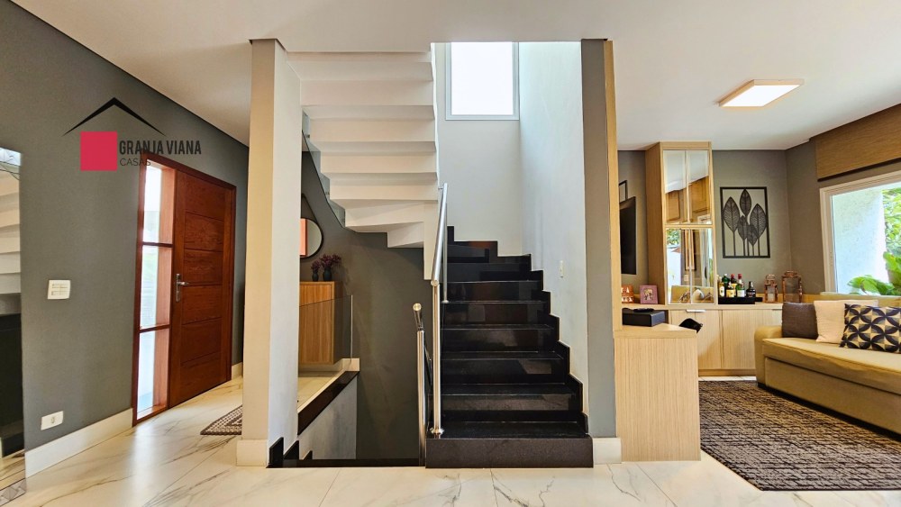 Casa de alto padrão à venda porteira fechada no condomínio Quinta da Vila Real, Granja Viana, 3 suítes, 4 vagas e 300m² de área. foto 60