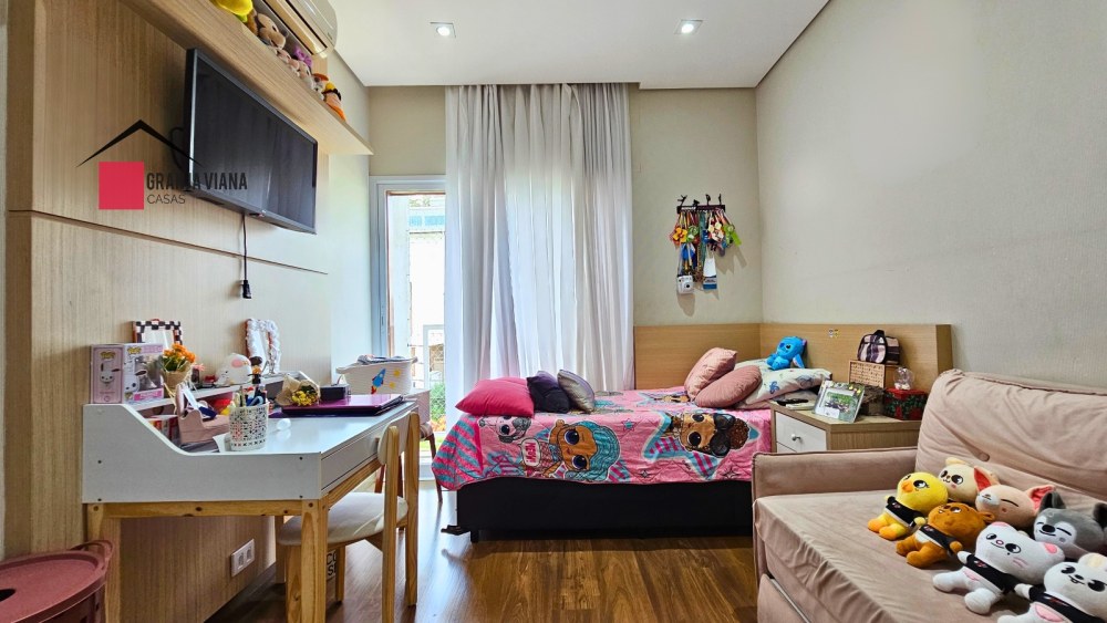 Casa de alto padrão à venda porteira fechada no condomínio Quinta da Vila Real, Granja Viana, 3 suítes, 4 vagas e 300m² de área. foto 72