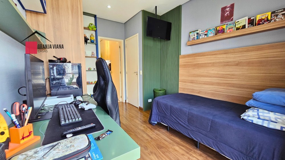 Casa de alto padrão à venda porteira fechada no condomínio Quinta da Vila Real, Granja Viana, 3 suítes, 4 vagas e 300m² de área. foto 76