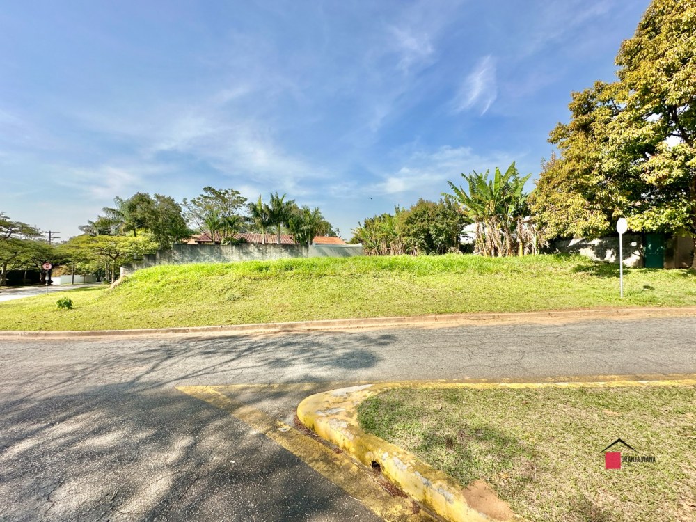 Terreno à Venda no Condomínio Palos Verdes | 1.121 m² | Granja Viana foto 2