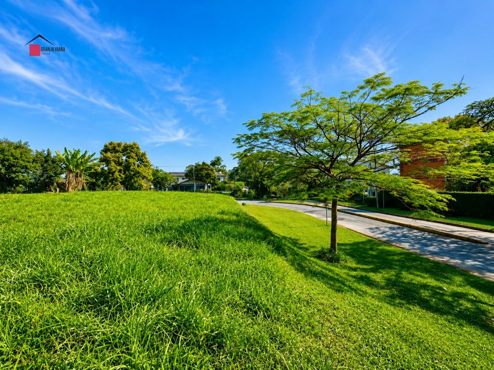 Terreno à venda no Condomínio Palos Verdes, Granja Viana. Lote de esquina com 1.121 m², plano, limpo, vista privilegiada e pronto para construir. foto 6