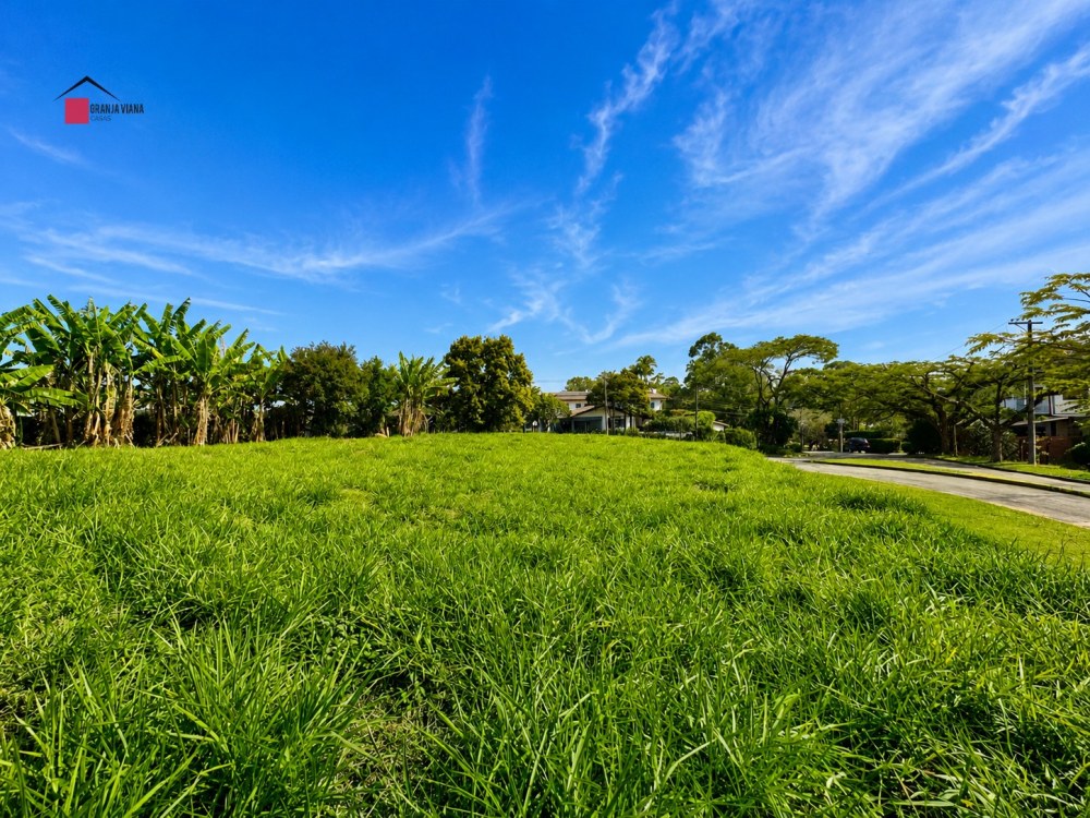 Terreno à venda no Condomínio Palos Verdes, Granja Viana. Lote de esquina com 1.121 m², plano, limpo, vista privilegiada e pronto para construir. foto 12