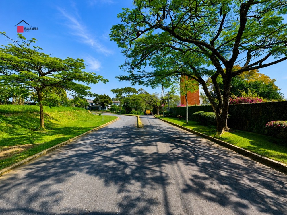 Terreno à venda no Condomínio Palos Verdes, Granja Viana. Lote de esquina com 1.121 m², plano, limpo, vista privilegiada e pronto para construir. foto 9