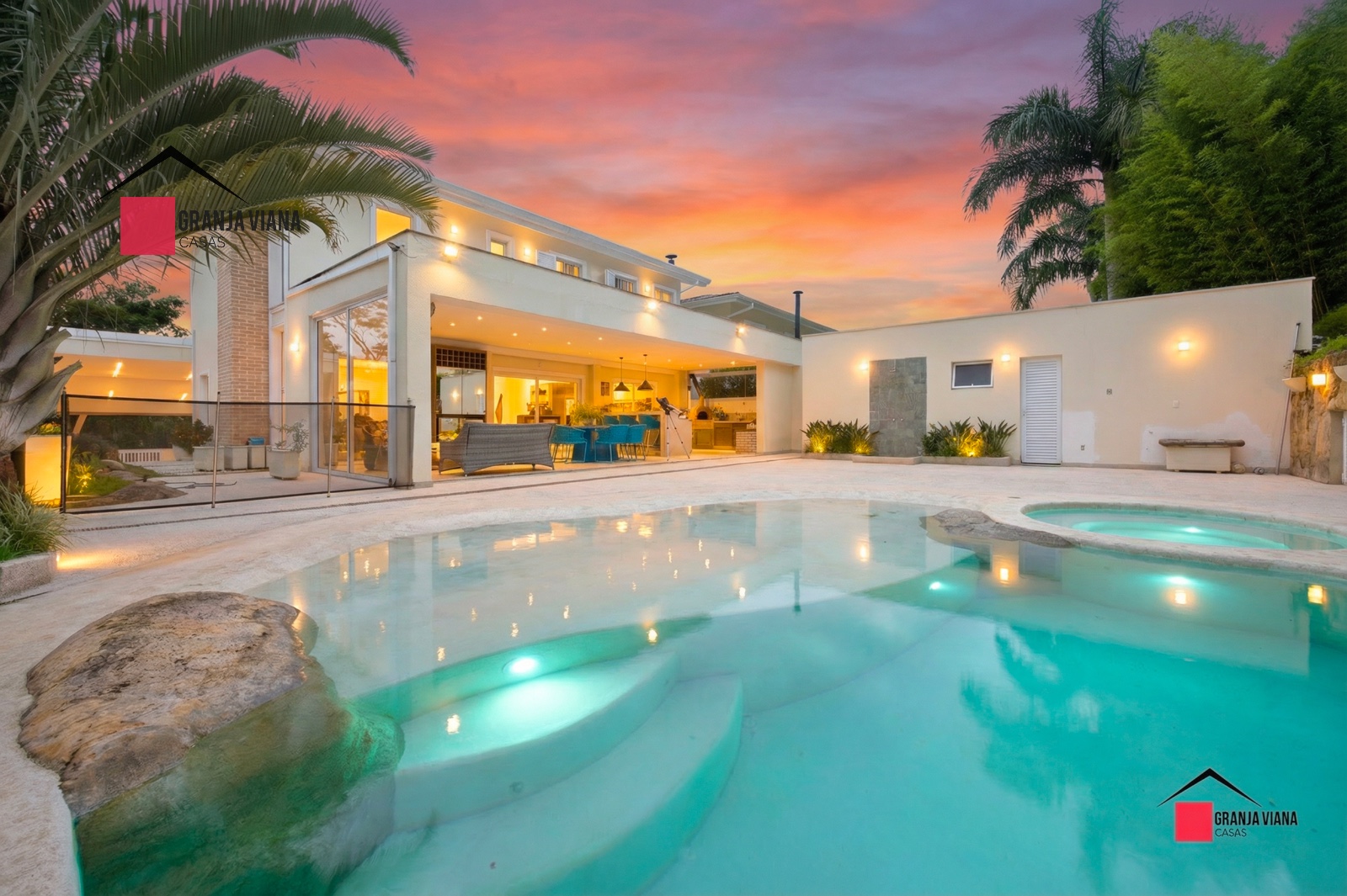 Casa com 3 dormitórios, sendo 3 suíte para venda - Granja Viana - Cotia - SP - Por R$ 3.250.000,00