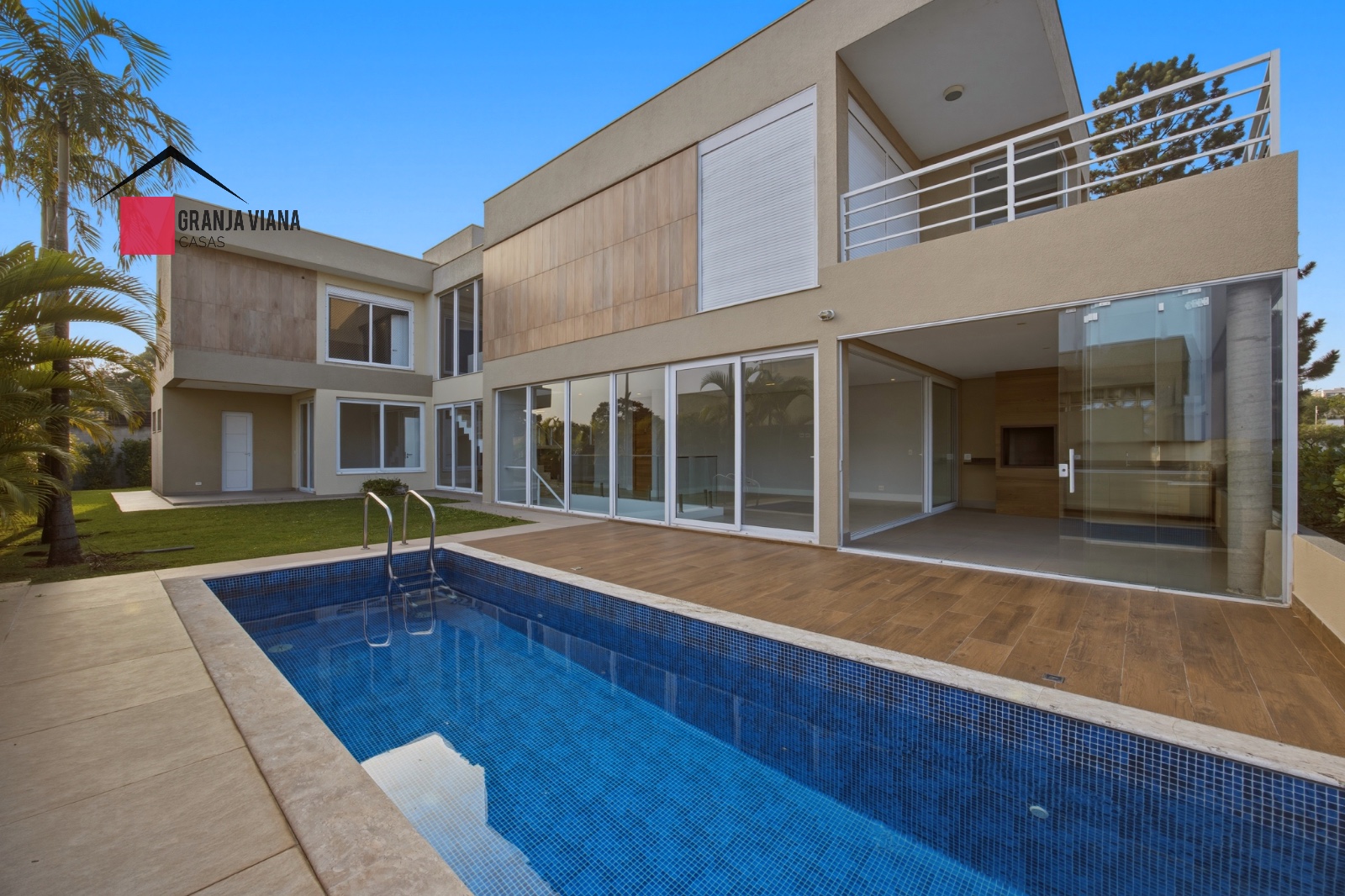 Casa de alto padrão á venda no condominio Alphaville Granja Viana