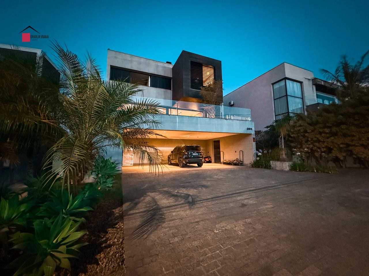 Casa de Alto Padrão à Venda no Reserva Santa Maria | 4 Suítes | 602 m² | Granja Viana